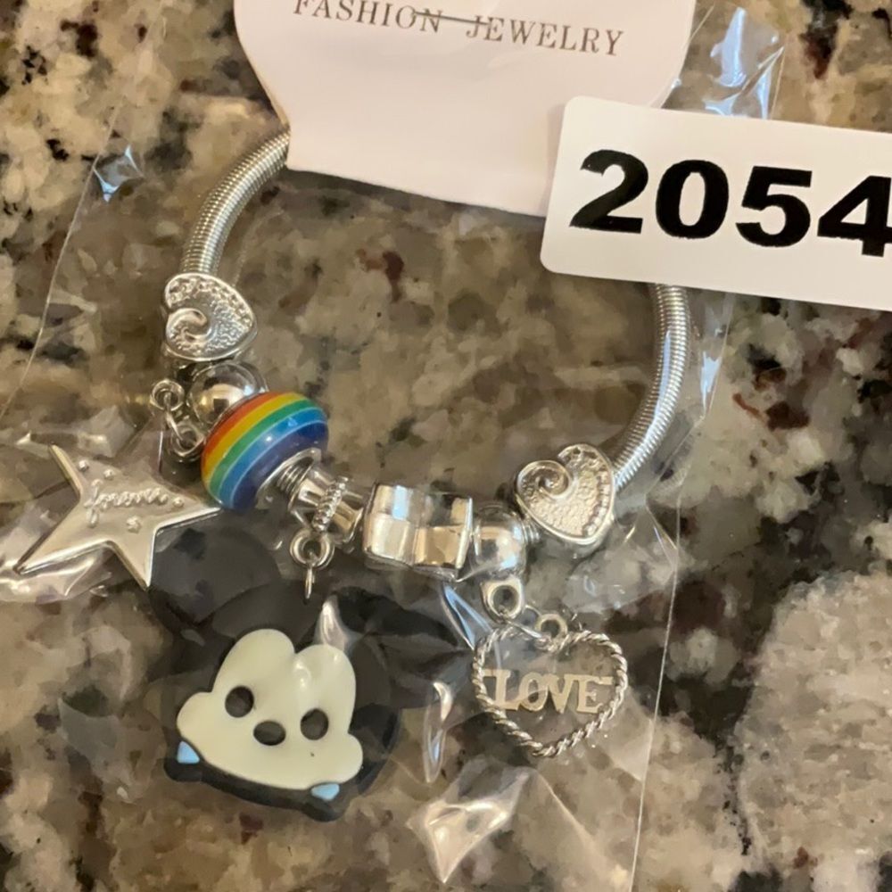 2054 Micky Mouse Silver Kids Stretchy Charm Bracelet